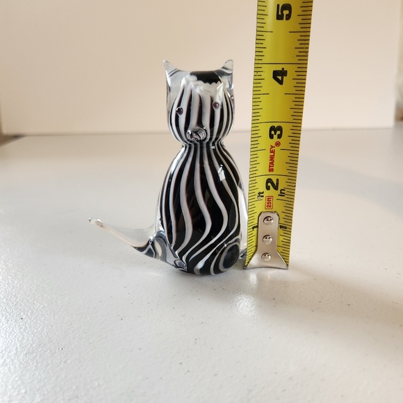 Vintage Art Glass Cat Figurine Paperweight Black White Stripes Taiwan Crazy Cats - Picture 7 of 7